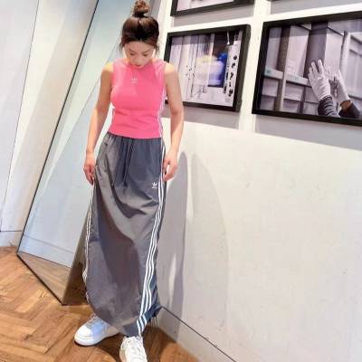 JI-6861三叶草女款背心绣